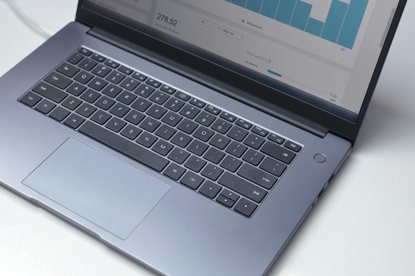 Revolutionizing UK Public Services: How AI is Boosting Efficiency in Government Administration